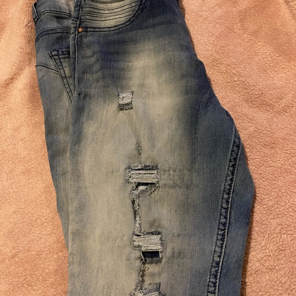 Juniors size jeans - Picture 8 of 10